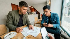 A “montanha” branca de sal perto de Heringen que parece neve no verão — e continua a crescer